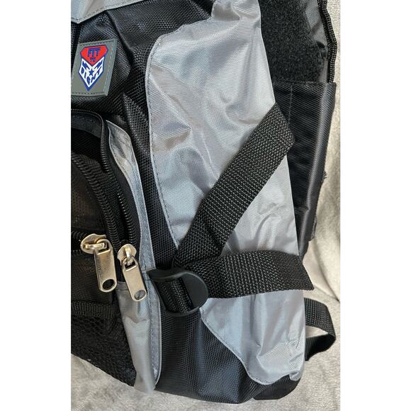 Fit to Fight Black and Grey Multicompartment Padded Strap Sling Backpack - Picture 3 of 15